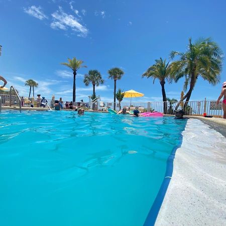 Page Terrace Beachfront Hotel St. Pete Beach Ngoại thất bức ảnh